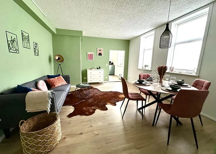 Familien Inkl Spielecke Naehe Pullman Westernstadt *